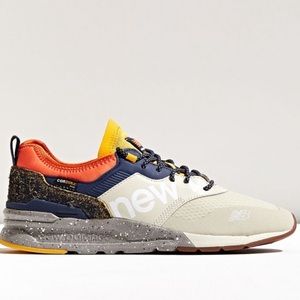 ISO!!!! Men’s 997 New Balance Sneaker